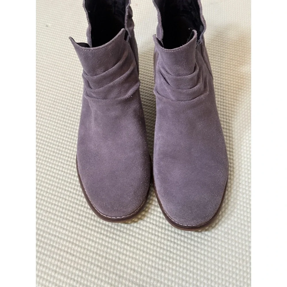 Cole Haan Gray Suede Booties Women's Size 6B Casual Fall Winter Western Classic